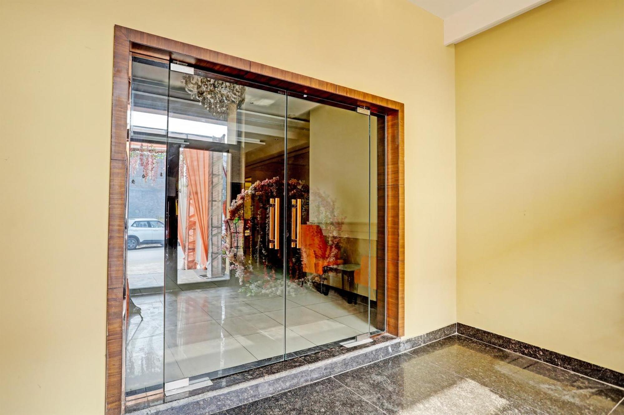 Hotel O Miraas Hotel And Banquet Hall Ludhiana Dış mekan fotoğraf